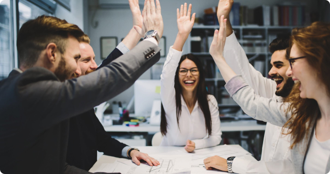 <top>03</top><span>Улучшите <b>командную работу</b></span>